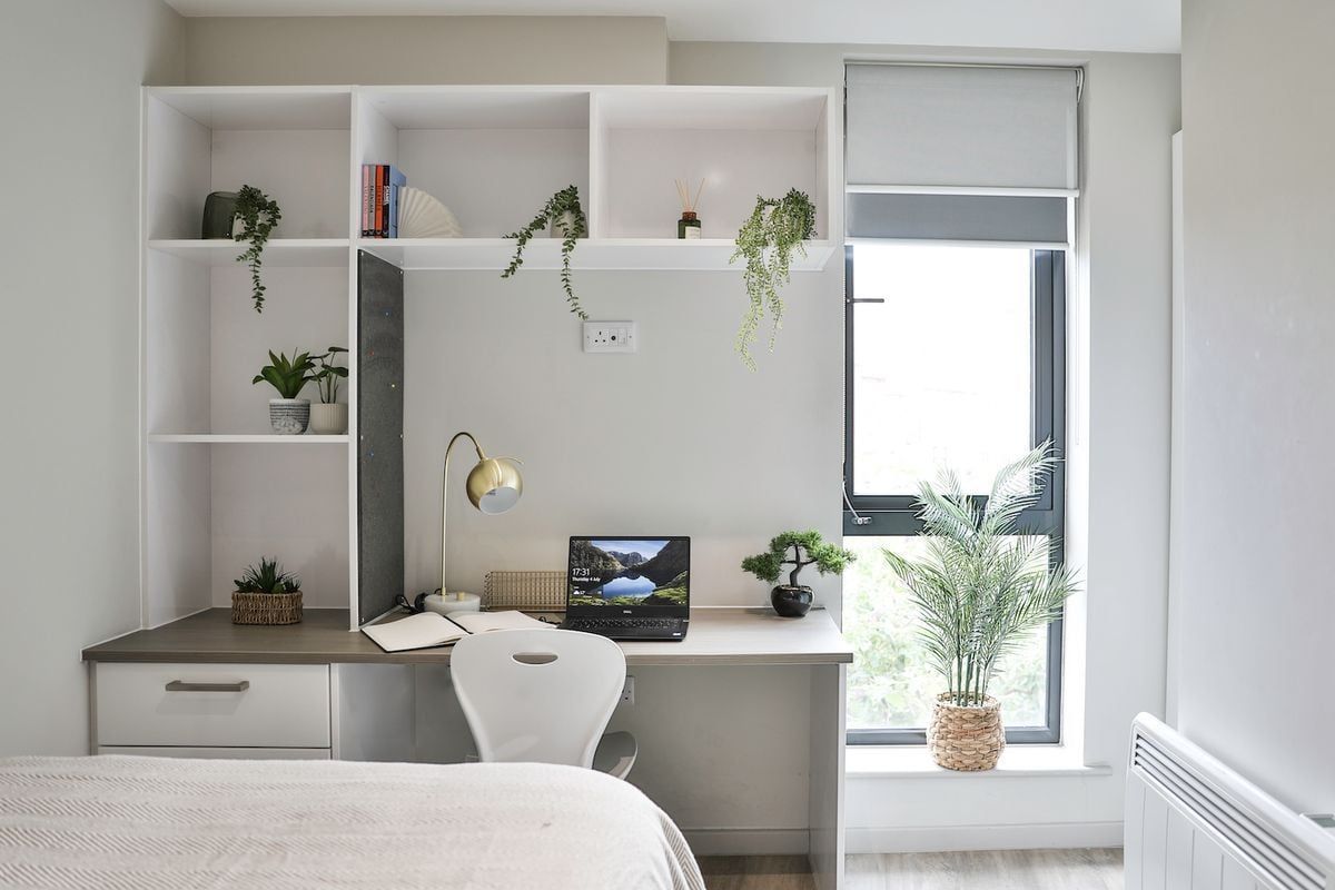 Classic 2 Bed Apartment - room